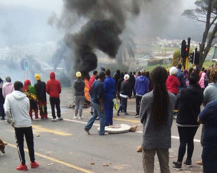 31 Oct - Violent strikes