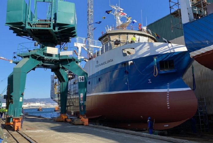 Ponta Macalonga Neuva Pescanova Mozambique shimp freezer vessel